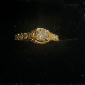 Womens gold diamond ring